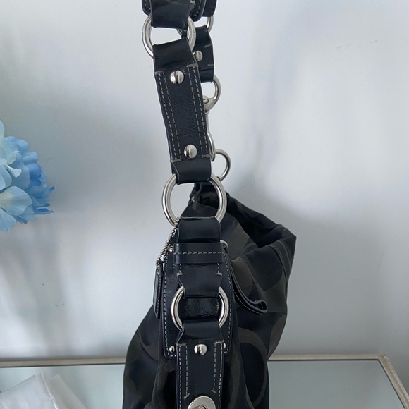 Coach Shoulder Bag - Picture 2 of 3